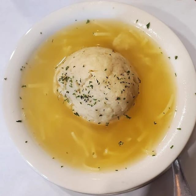 Old Fashioned Chicken Soup with Matzo Balls (2 Matzo Balls on the Side for Quart Only).